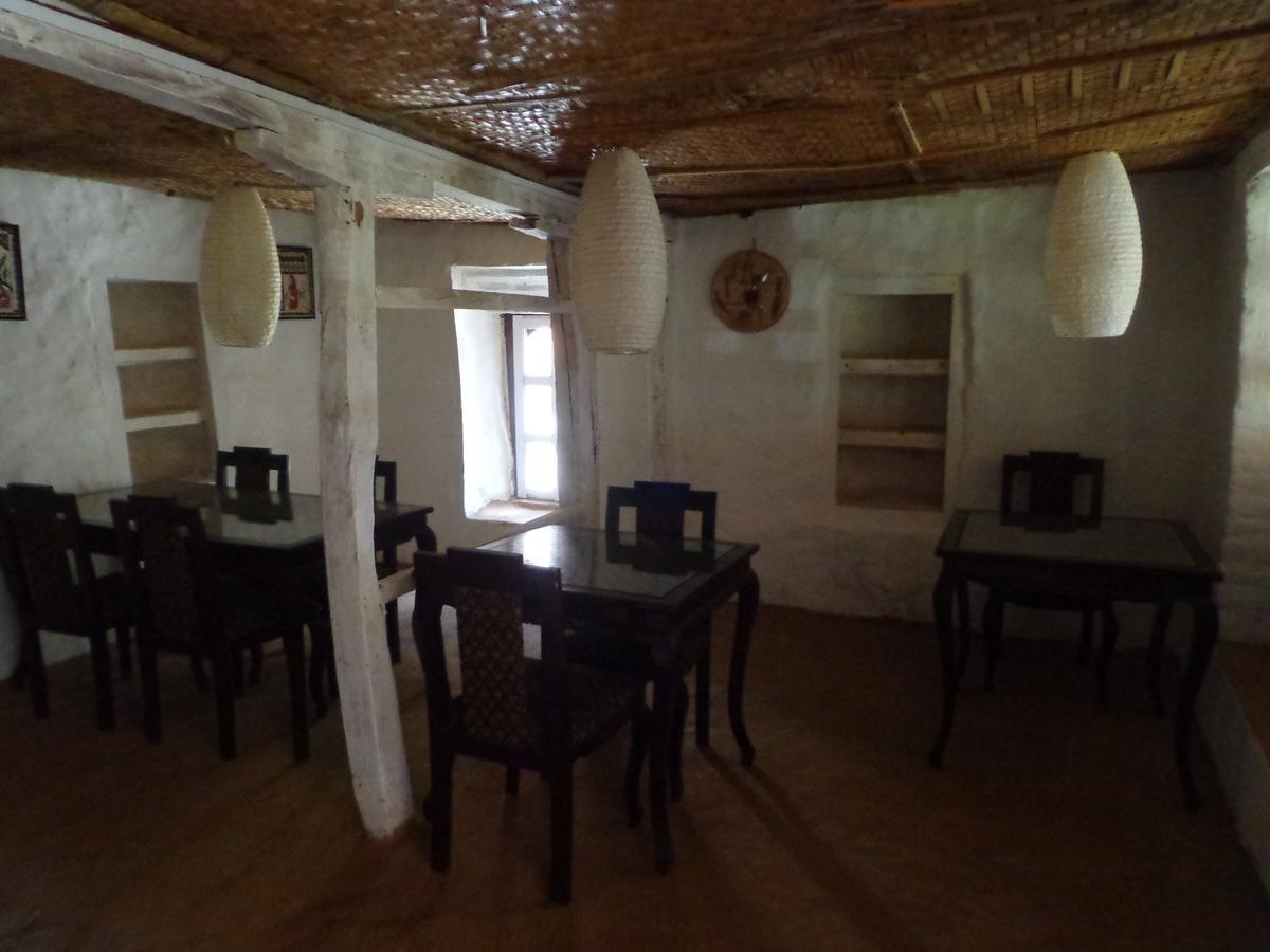 Solid Rock - Lodge & Restaurant Pharping Extérieur photo